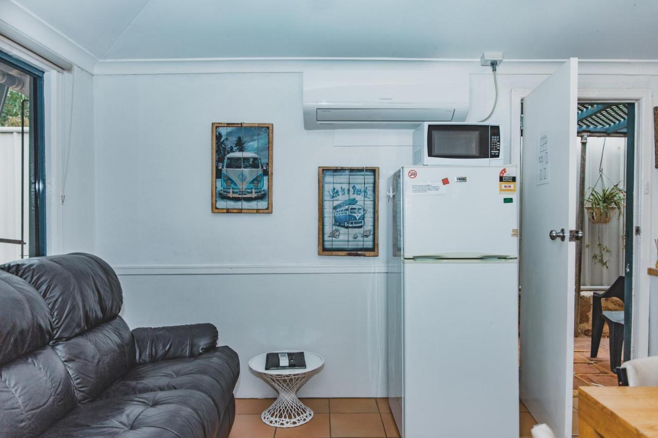 Dongara Hotel Motel Bagian luar foto