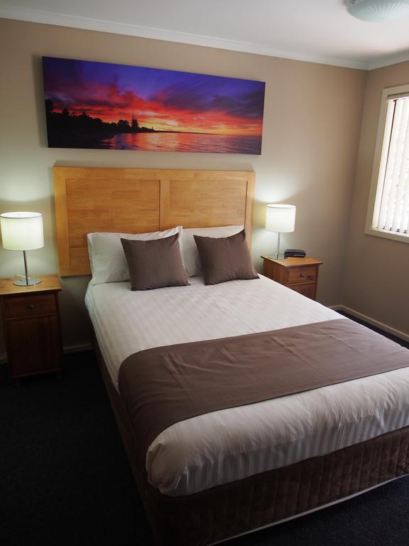 Dongara Hotel Motel Bagian luar foto