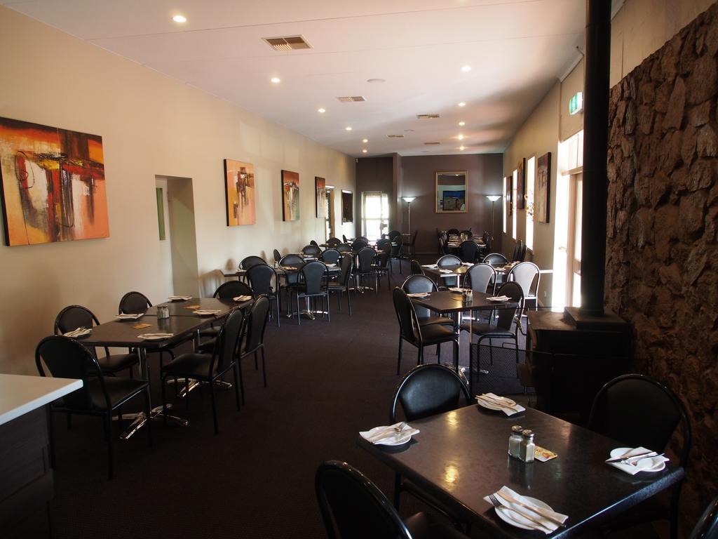 Dongara Hotel Motel Bagian luar foto