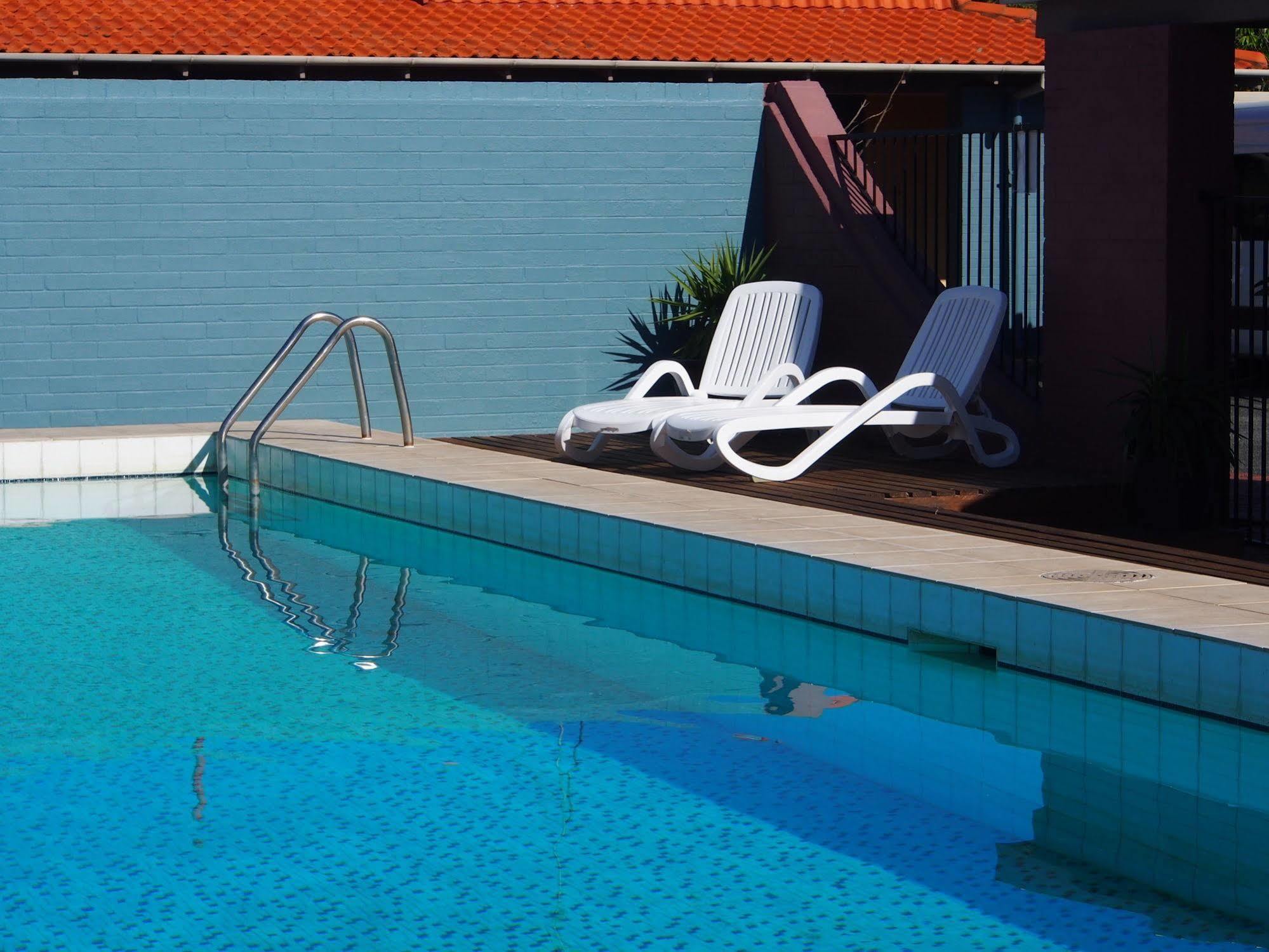 Dongara Hotel Motel Bagian luar foto